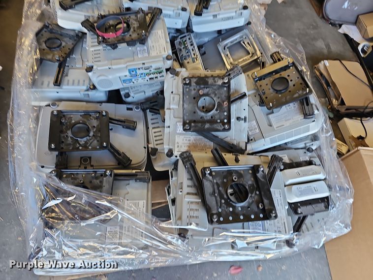 image for item NI9334 (32) projectors