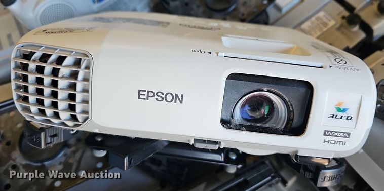 image for item NI9334 (32) projectors