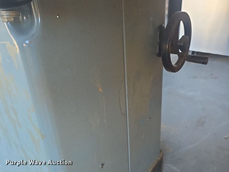 image for item NI9348 Shop equipment 