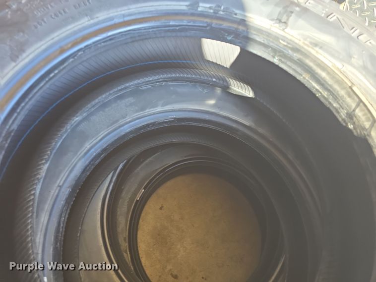 image for item NI9359 (7) 225/70R19.5 tires