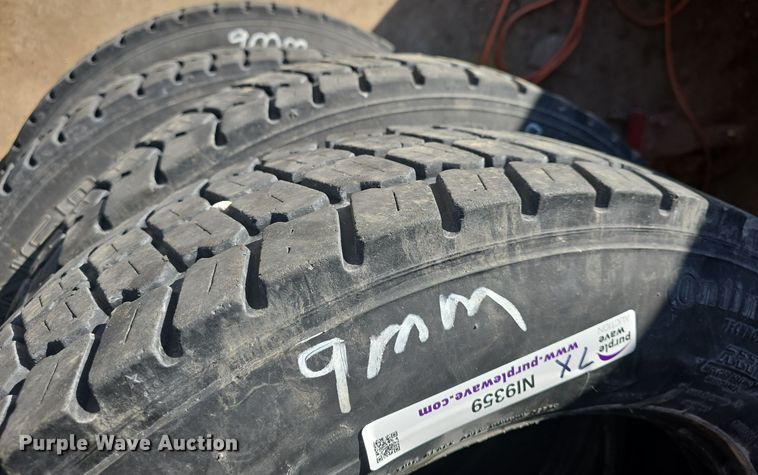image for item NI9359 (7) 225/70R19.5 tires