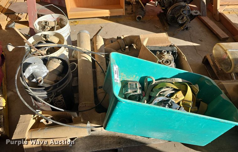 image for item NI9363 Water pump parts