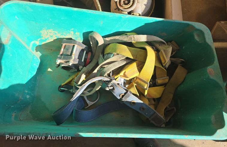 image for item NI9363 Water pump parts