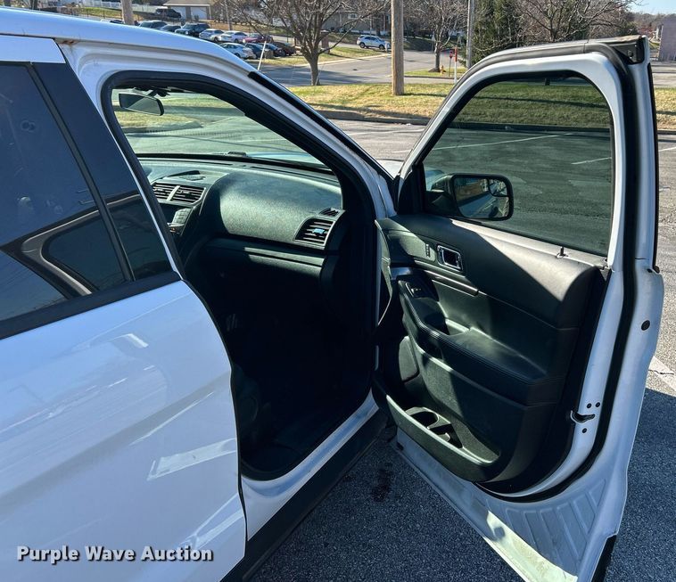 image for item NJ9626 2017 Ford Explorer Police Interceptor  SUV