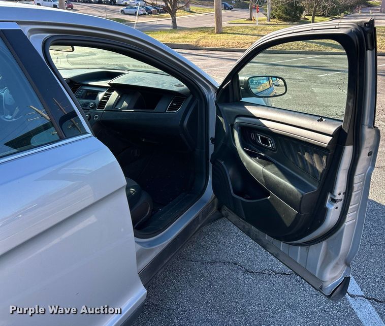 image for item NJ9628 2013 Ford Taurus Police Interceptor 