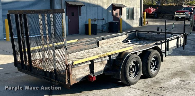 image for item NJ9631 2001 Trailer Express utility trailer