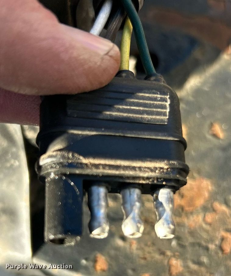 image for item NJ9631 2001 Trailer Express utility trailer