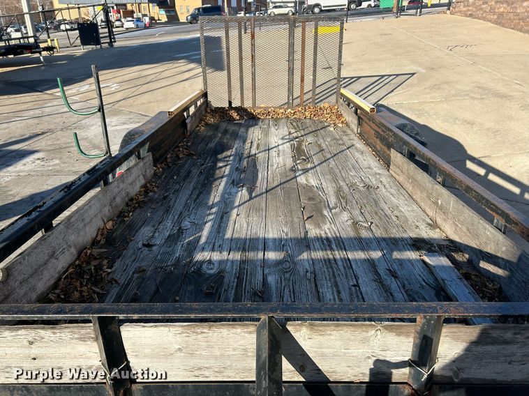 image for item NJ9631 2001 Trailer Express utility trailer