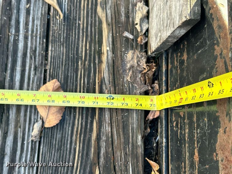 image for item NJ9631 2001 Trailer Express utility trailer