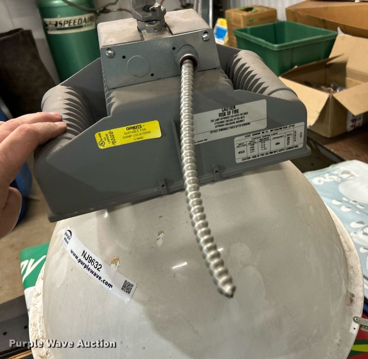 image for item NJ9632 (15) shop lights