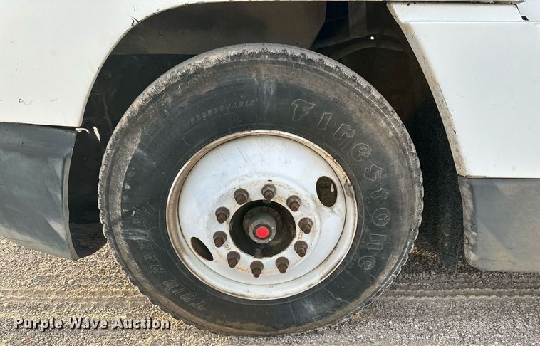 image for item NQ9123 1995 Freightliner semi truck