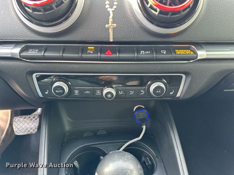 image for item NQ9135 2015 Audi A3 