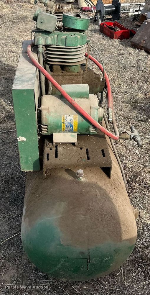 image for item NQ9141 (2) air compressors