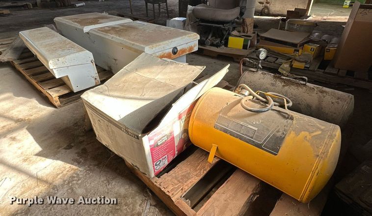 image for item NQ9146 Tools