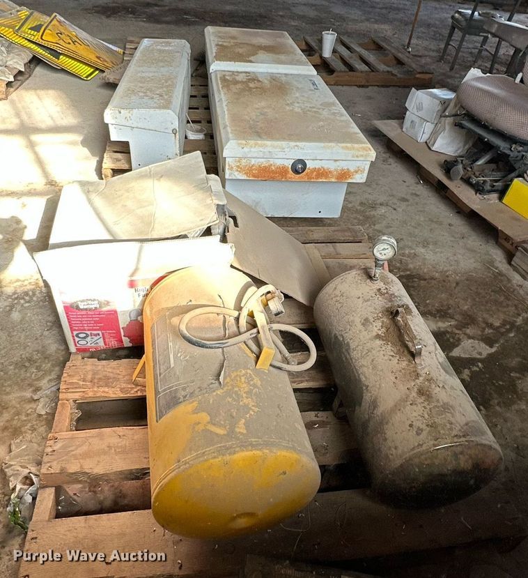 image for item NQ9146 Tools