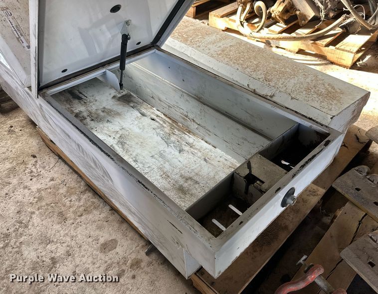 image for item NQ9146 Tools