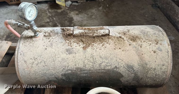 image for item NQ9146 Tools