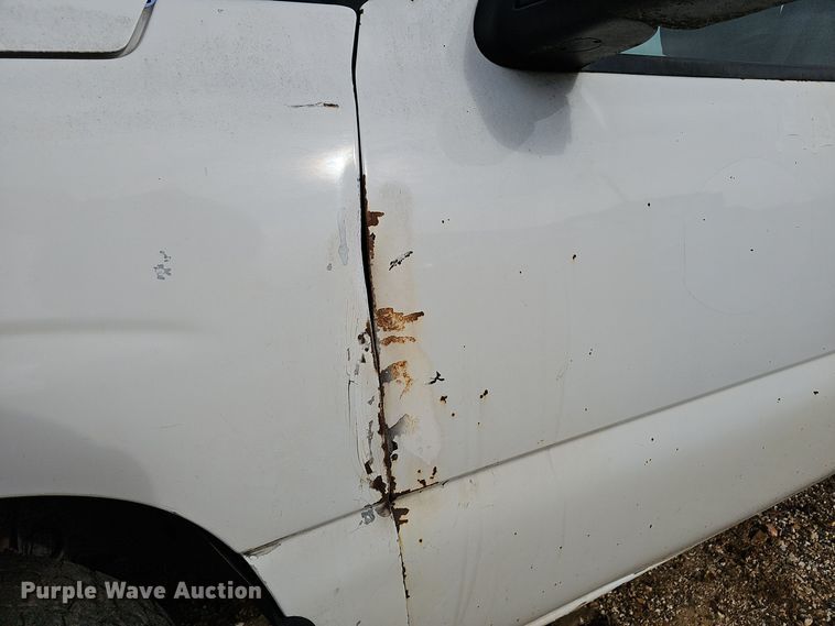 image for item OJ9175 2004 Chevrolet Silverado 1500 pickup truck