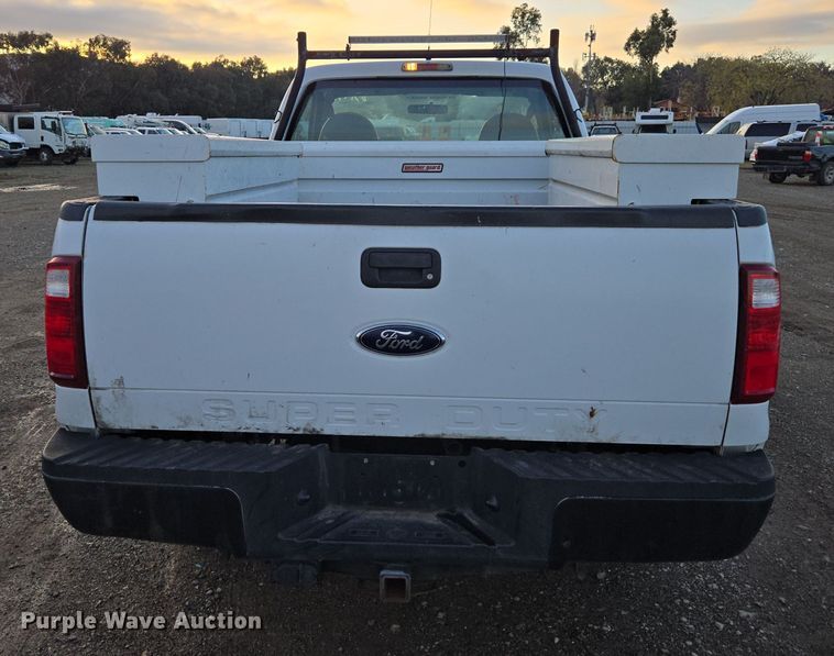 image for item YA0273 2008 Ford F250 Super Duty XL pickup truck