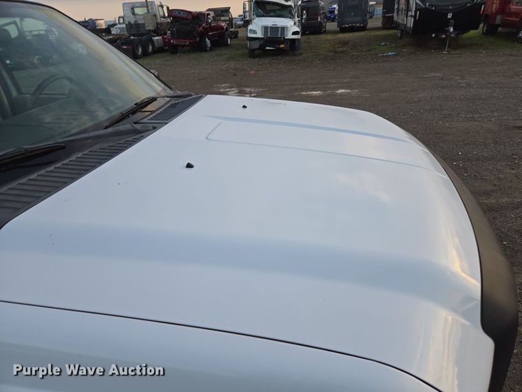 image for item YA0273 2008 Ford F250 Super Duty XL pickup truck