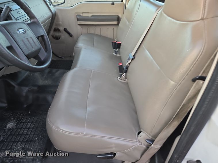 image for item YA0273 2008 Ford F250 Super Duty XL pickup truck