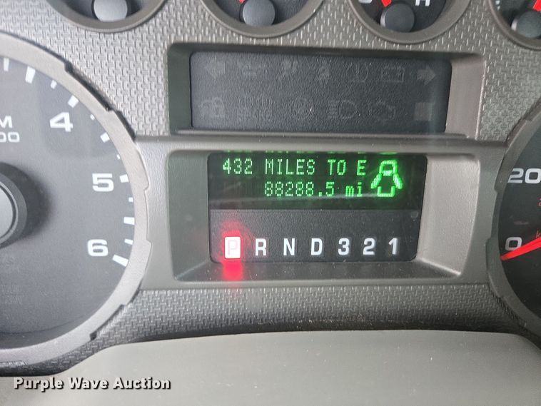 image for item YA0273 2008 Ford F250 Super Duty XL pickup truck