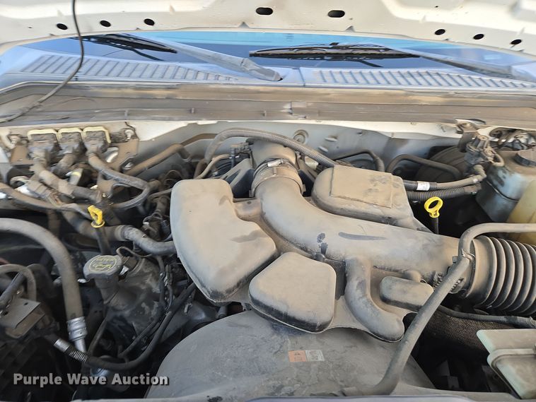 image for item YA0273 2008 Ford F250 Super Duty XL pickup truck