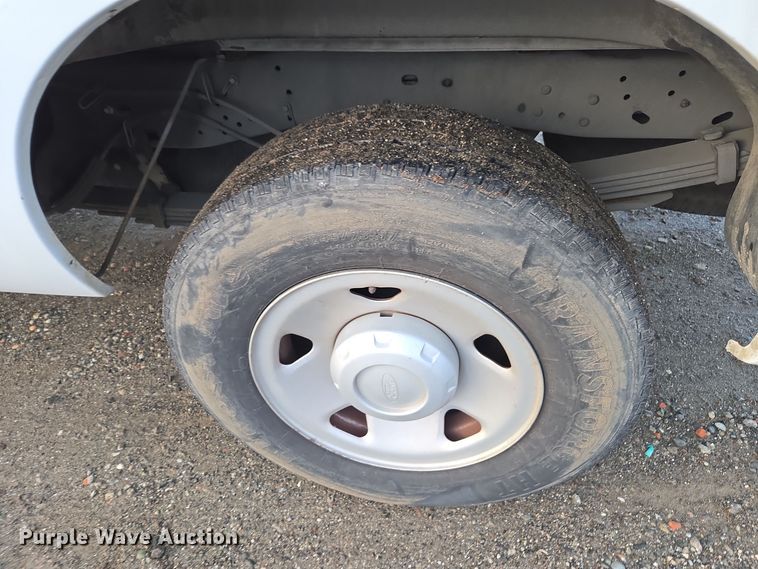 image for item YA0273 2008 Ford F250 Super Duty XL pickup truck