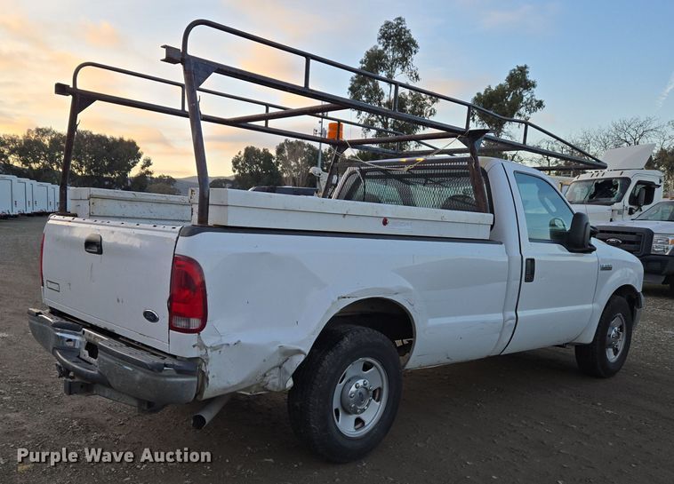 image for item YA0274 2005 Ford F250 Super Duty XL pickup truck