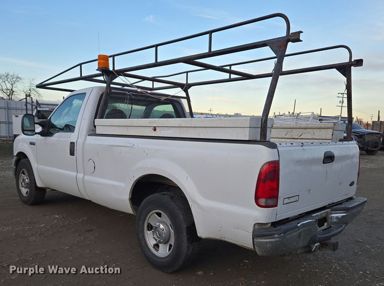 image for item YA0274 2005 Ford F250 Super Duty XL pickup truck