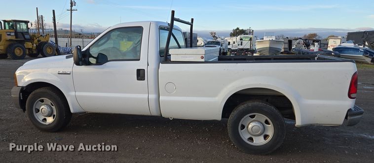 image for item YA0276 2006 Ford F250 Super Duty XL pickup truck
