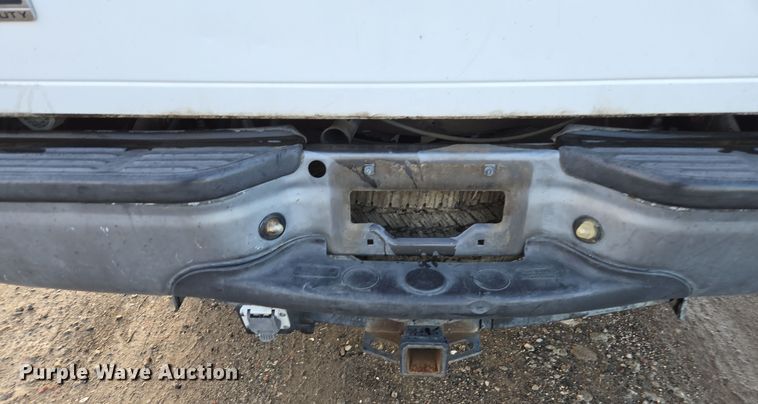 image for item YA0276 2006 Ford F250 Super Duty XL pickup truck