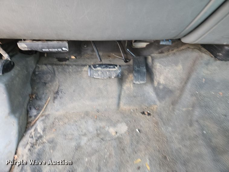 image for item YA0276 2006 Ford F250 Super Duty XL pickup truck