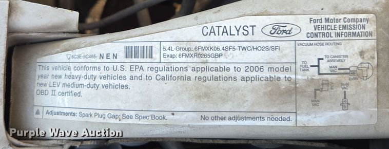 image for item YA0276 2006 Ford F250 Super Duty XL pickup truck