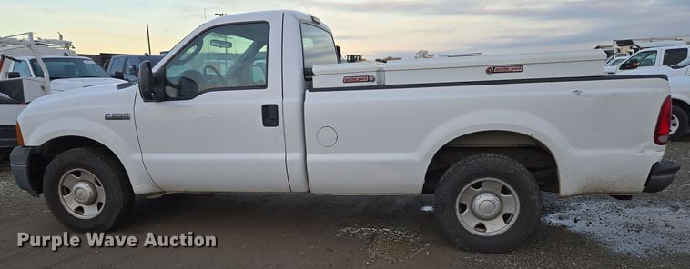image for item YA0278 2006 Ford F250 Super Duty XL pickup truck