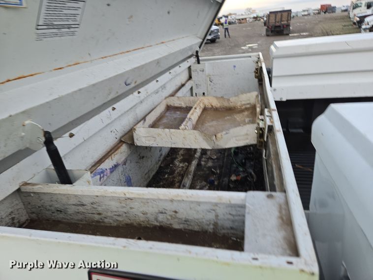 image for item YA0278 2006 Ford F250 Super Duty XL pickup truck