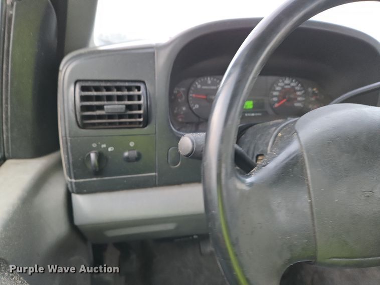 image for item YA0278 2006 Ford F250 Super Duty XL pickup truck