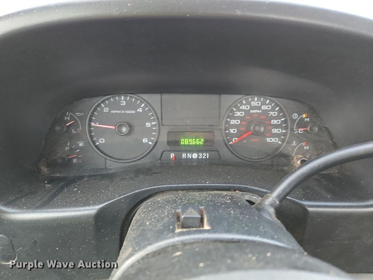 image for item YA0278 2006 Ford F250 Super Duty XL pickup truck