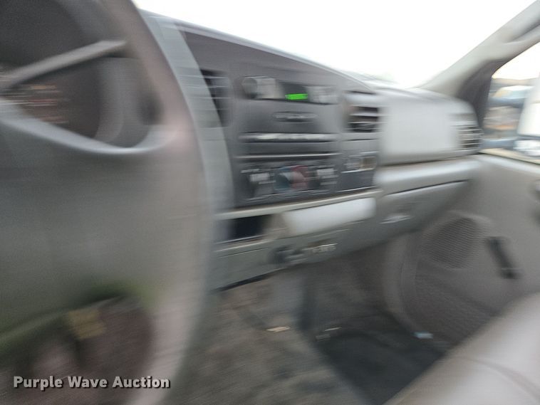 image for item YA0278 2006 Ford F250 Super Duty XL pickup truck