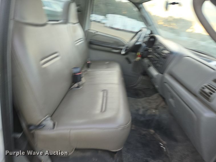 image for item YA0278 2006 Ford F250 Super Duty XL pickup truck