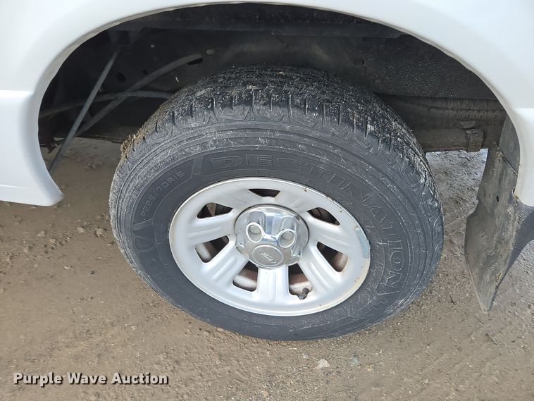 image for item YA0281 2002 Ford Ranger SuperCab pickup truck