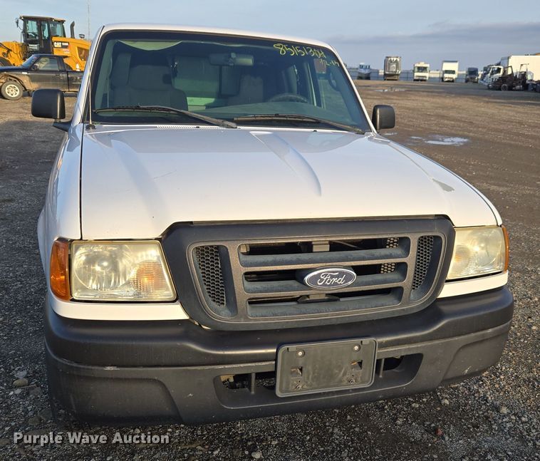 image for item YA0282 2004 Ford Ranger SuperCab pickup truck