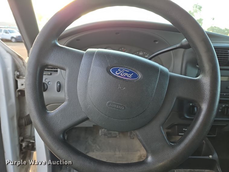 image for item YA0282 2004 Ford Ranger SuperCab pickup truck