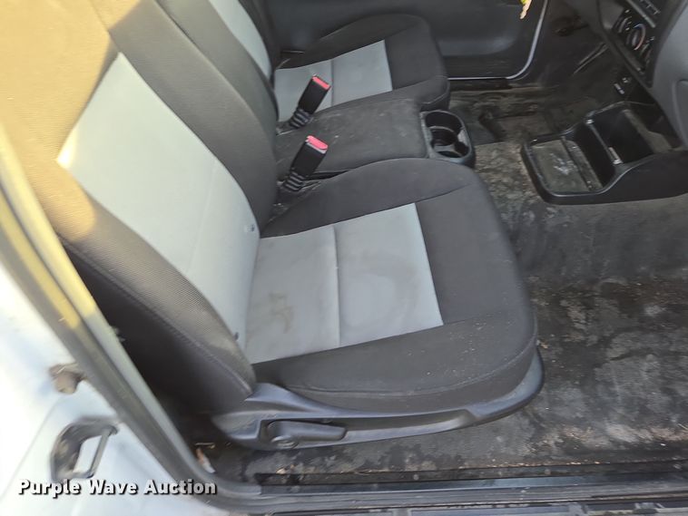 image for item YA0282 2004 Ford Ranger SuperCab pickup truck