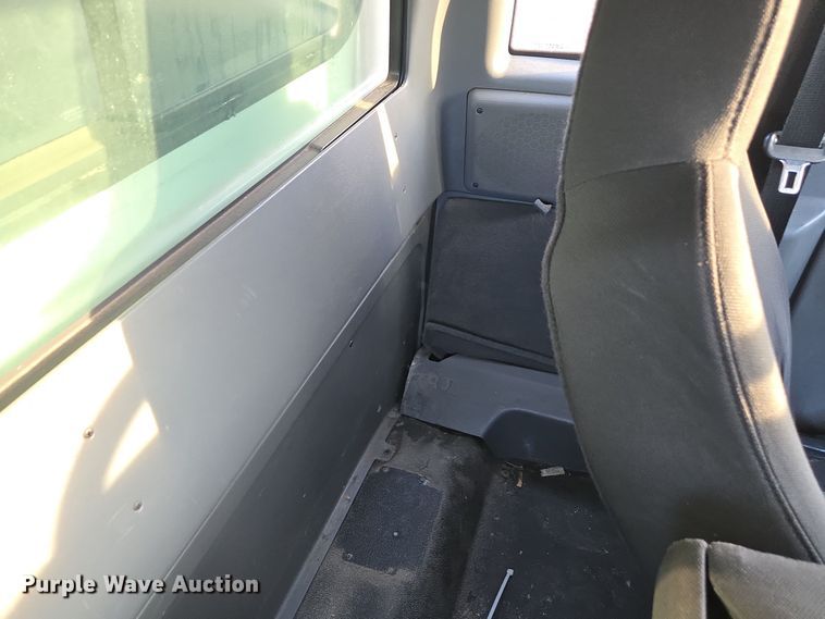 image for item YA0282 2004 Ford Ranger SuperCab pickup truck