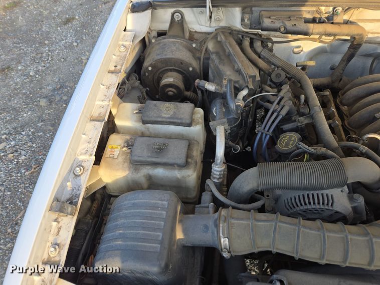 image for item YA0282 2004 Ford Ranger SuperCab pickup truck