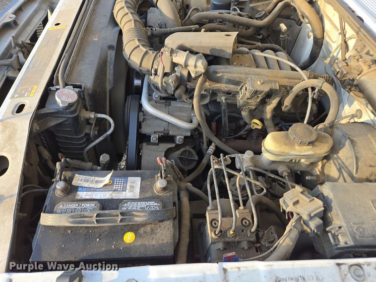 image for item YA0282 2004 Ford Ranger SuperCab pickup truck