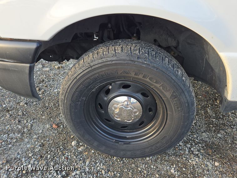 image for item YA0282 2004 Ford Ranger SuperCab pickup truck