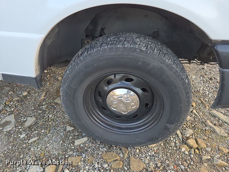 image for item YA0282 2004 Ford Ranger SuperCab pickup truck