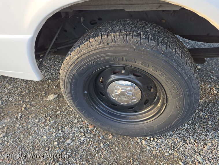 image for item YA0282 2004 Ford Ranger SuperCab pickup truck